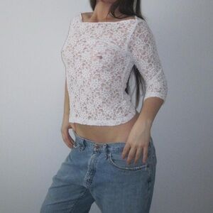 White lace vintage lace shirt with 3/4 sleeves